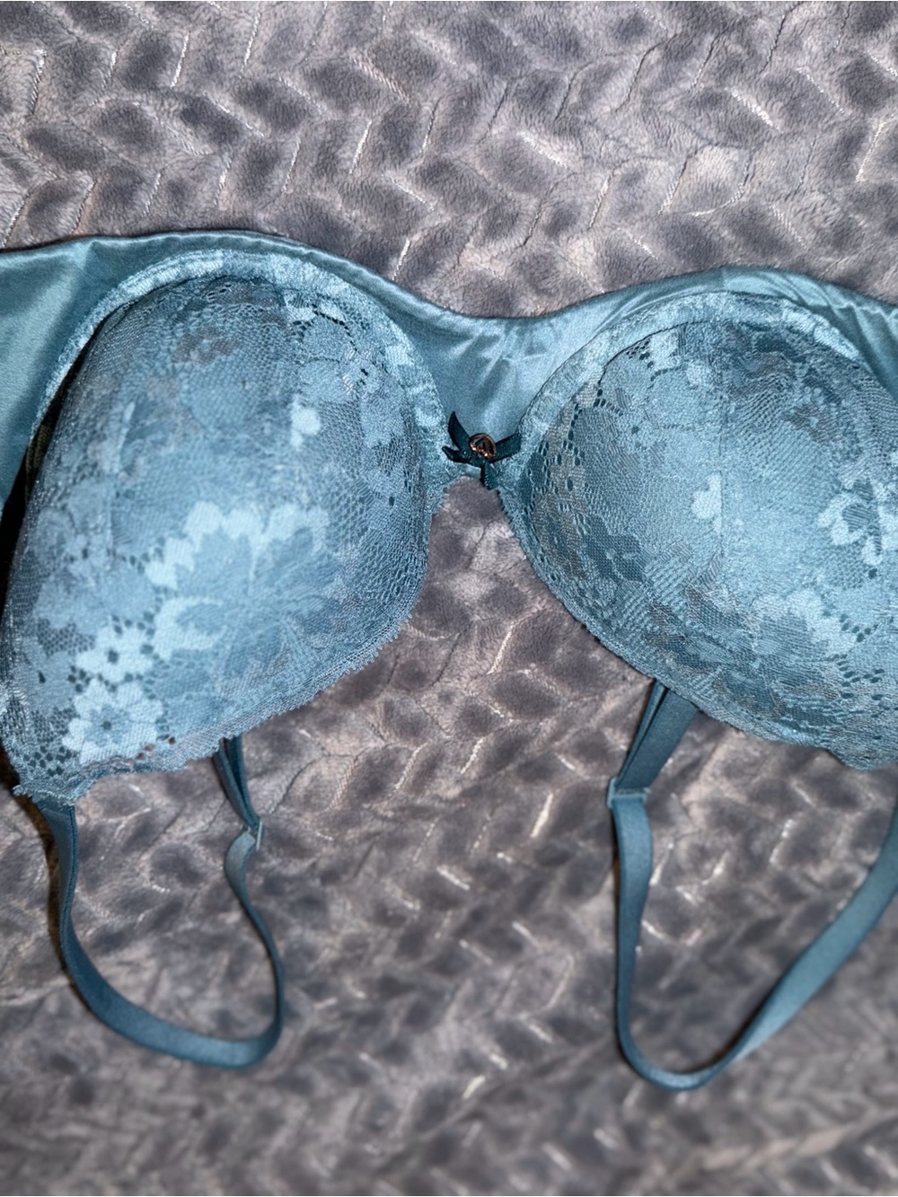 Victoria's Secret Teal Lace Demi Bra